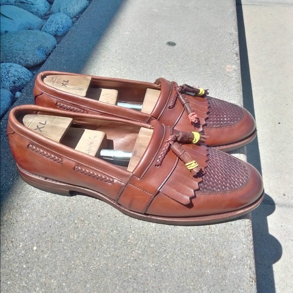 Allen Edmonds - Picture 4 of 11